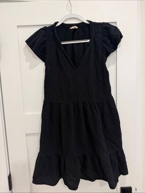 NATION LTD Black Cotton Gauze Tiered Mini Dress V-Neck Short Sleeve Size M